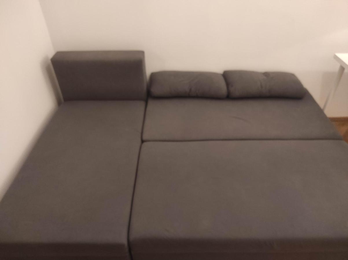 Nice Room With 2 Shared Bathrooms ,Wc , 2Km To Old Town -100M From Metro Szwedzka Варшава Экстерьер фото
